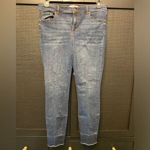 LOFT Modern Skinny Ankle Size 10 Frayed Raw Hem